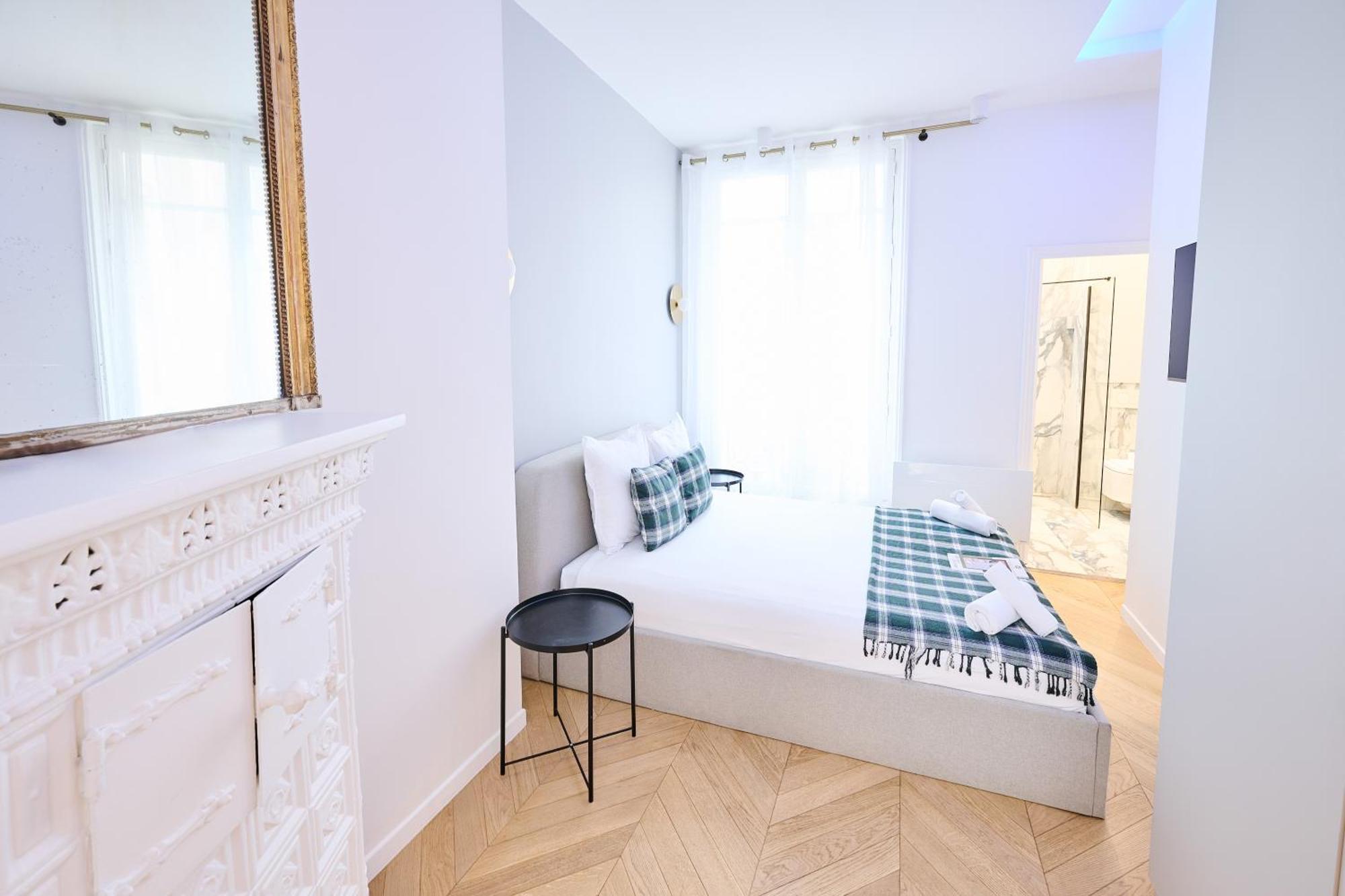 Champs Elysees!Montaigne, New Luxurious 6Pers Flat Paris Dış mekan fotoğraf